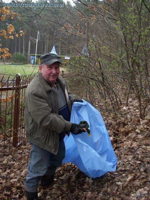 Sprzątanie brzegów jezior 2012