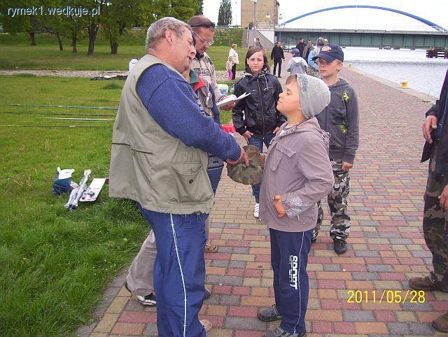 Zdjęcia z zawodów wędkarskich z okazji Dnia Dziecka w dn. 28.05.2011 r.