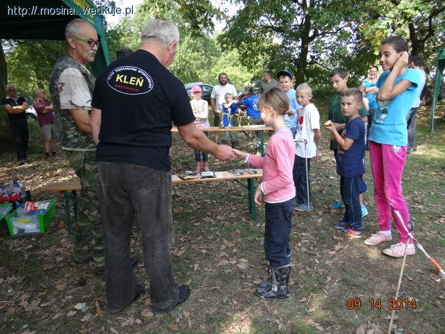 Zawody wędkarskie Koła PZW nr 40 Klubu POW na Jeziorze Świekatowskim