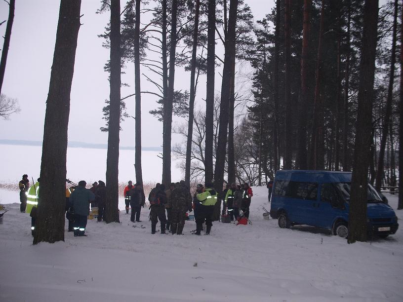 Wspólne wędkowanie na jeziorze Gołdapiwo