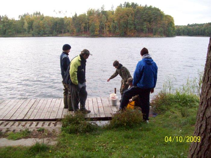 Zawody spławikowe o Puchar Jesieni 2009 -Koło Lubmor