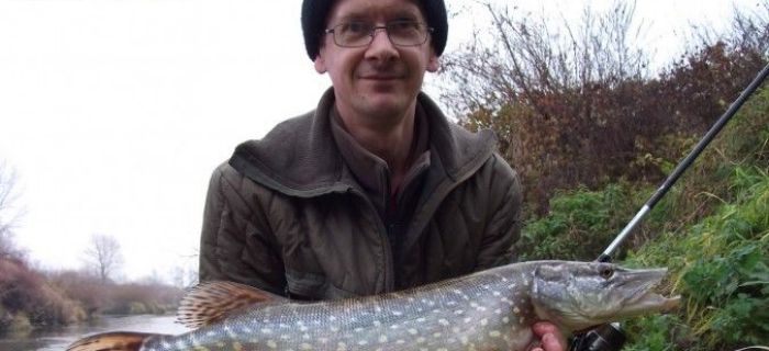 Nowoczesna żywcówka i Dragon Mystery XT Live Bait