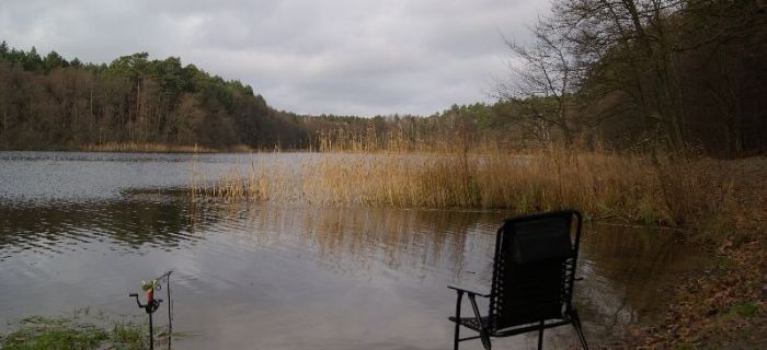 Jezioro Racze