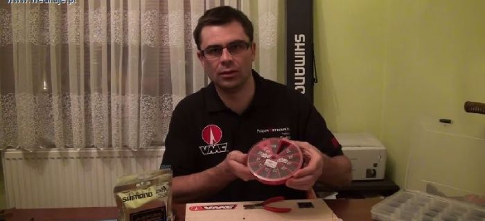Zakładanie śrucin ołowianych na żyłce
