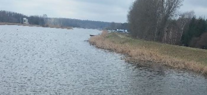 Ujście Rządzy do Zalewu Zegrzyńskiego
