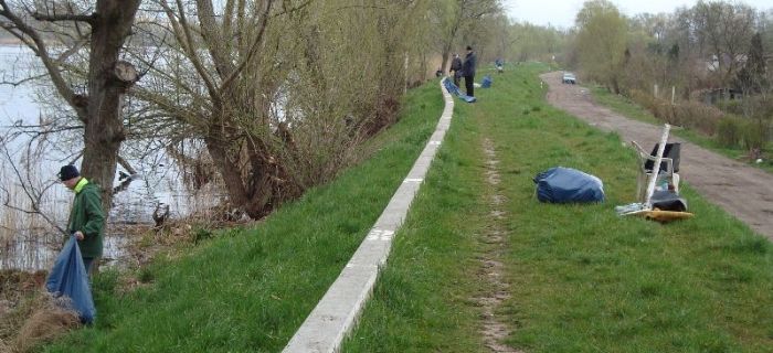 Sprzątanie łowiska Odra /kamienie 18.04 15