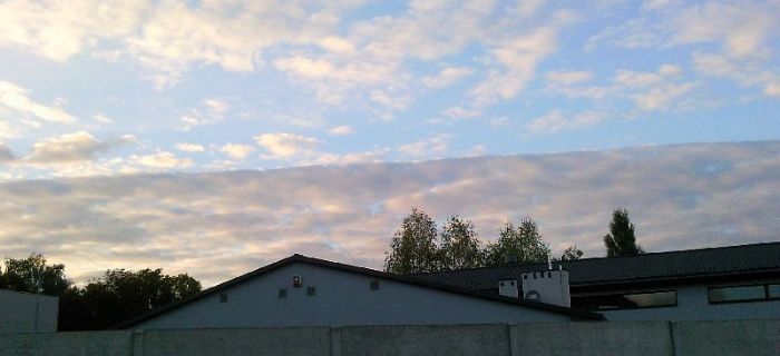 Ciekawe dziwne zjawiska widziane nad wodą.