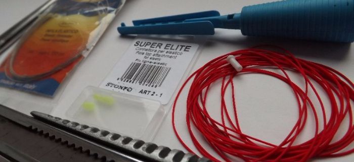 Montaż amortyzatora – plastikowy łącznik oraz dacron
