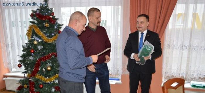 Zebranie sprawozdawcze za 2015 rok - sprzątanie.