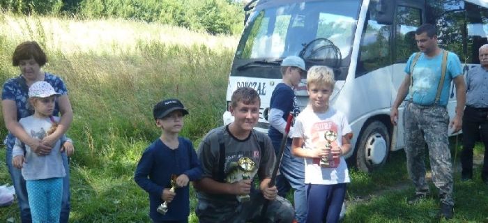 Wakacyjne wędkowanie dla dzieci w kole Spółdzielca - Wapnica, 16.07.2016r