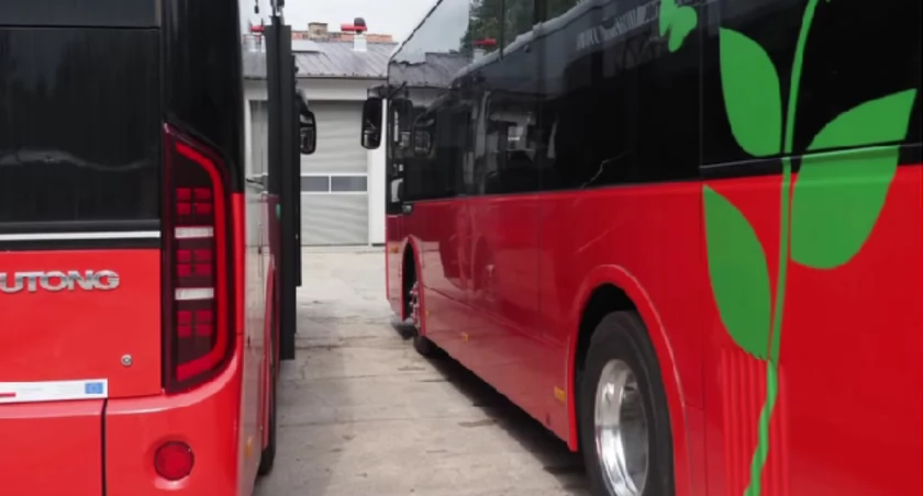 Nowe autobusy elektryczne w Szczytnie – miasto stawia na zeroemisyjny transport