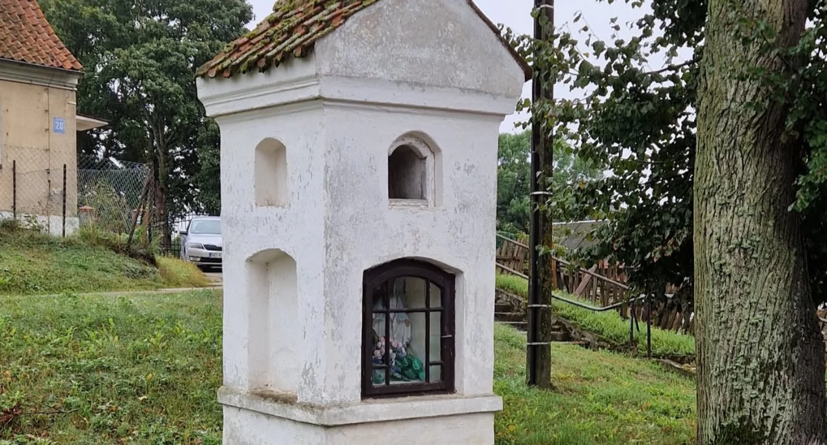 Ratują wiejskie kapliczki