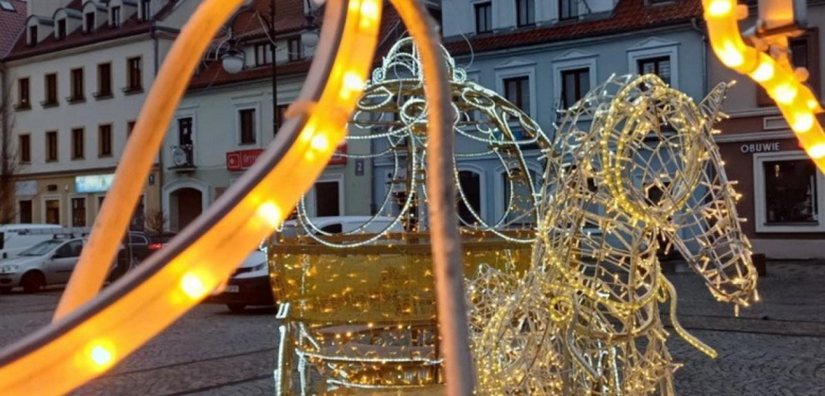 Choć śniegu nie ma na Placu Daszyńskiego świąteczna atmosfera