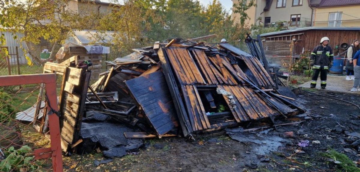 Spłonął domek letniskowy