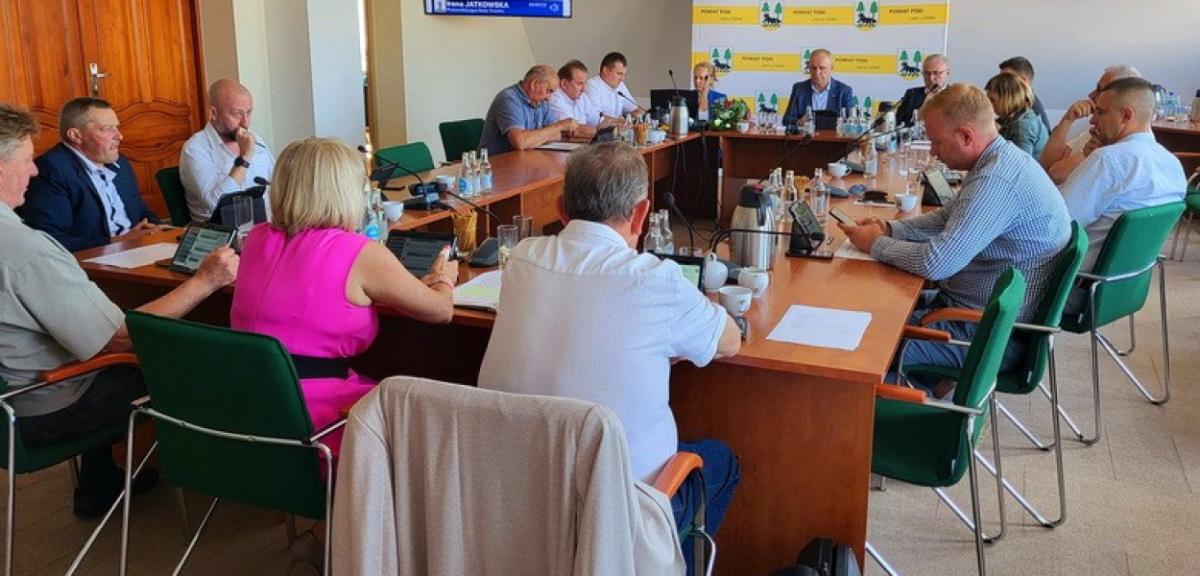 Votum zaufania i absolutorium dla Zarządu Powiatu w Piszu