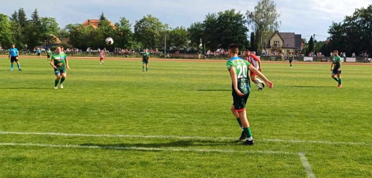 Mazur wygrywa ostatni mecz w sezonie 4:0