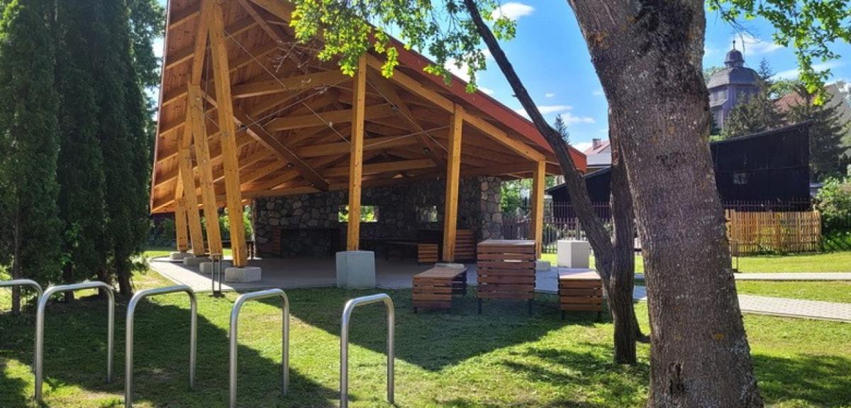Przystanek Okartowo. Mazurska Pętla Rowerowa pięknieje z dnia na dzień