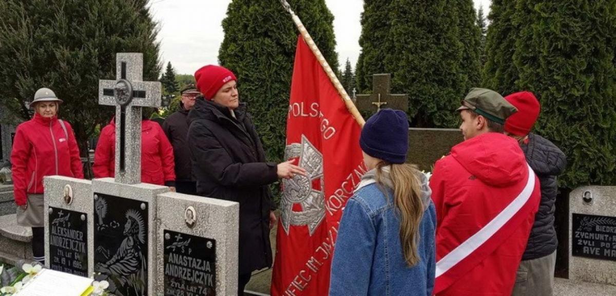 Harcerze pamietają o druhu Krzywoszewskim