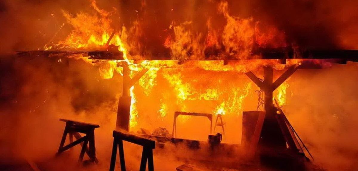 Pożar stolarni. Akcja gaśnicza trawała ponad 5 godzin