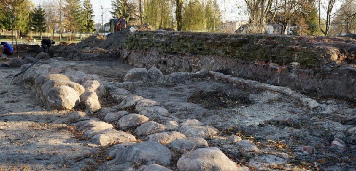 Nadal trwają badania archeologiczne w strefie Zamku Piskiego