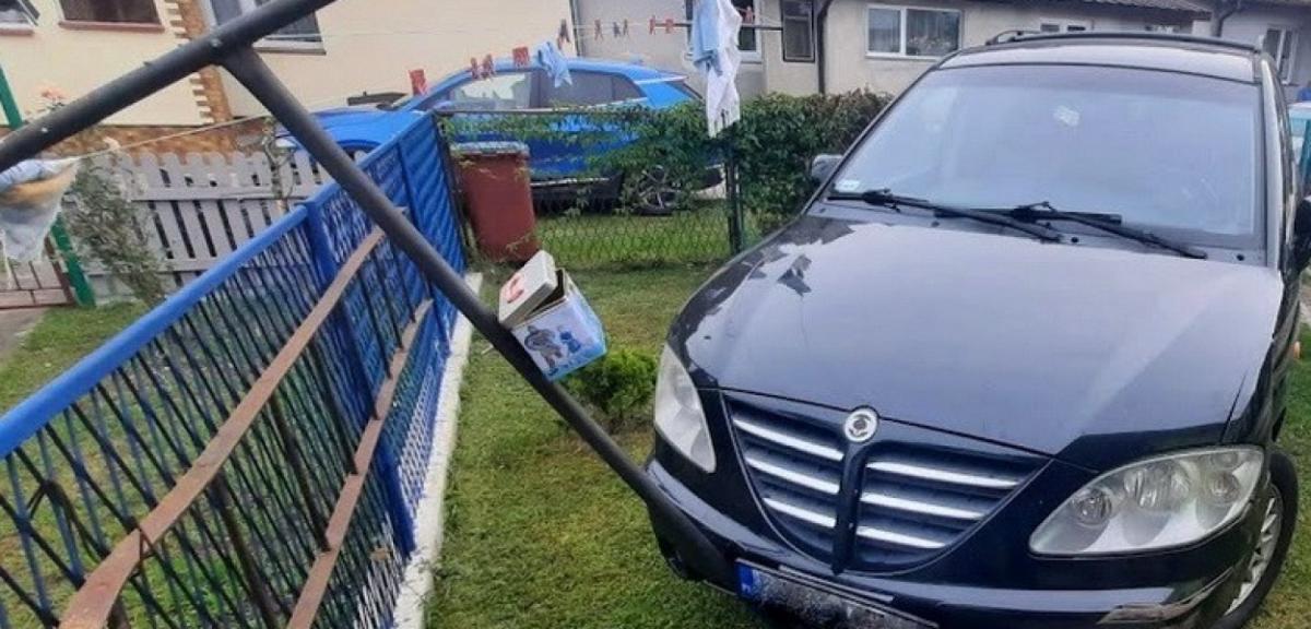 Staranował bramę prywatnej posesji. Miał 2 promile alkoholu we krwi