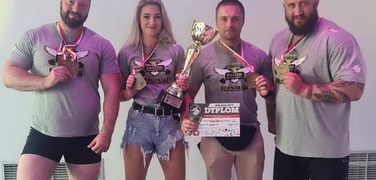 Sierżant Pamela Banach w zwycięskiej drużynie Mistrzostw Polski