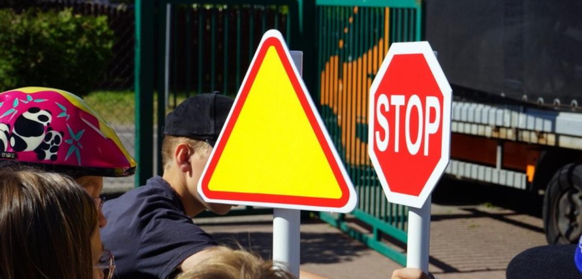 Mobilne miasteczka rowerowe przekazane do szkół