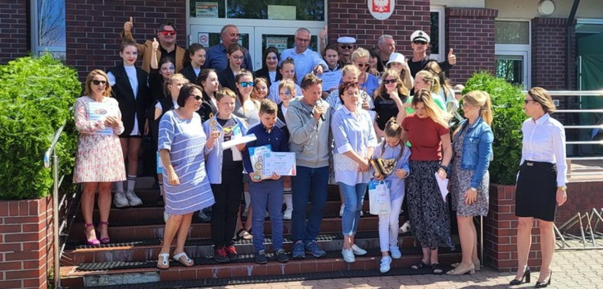 Śpiewali szanty i wygrywali nagrody
