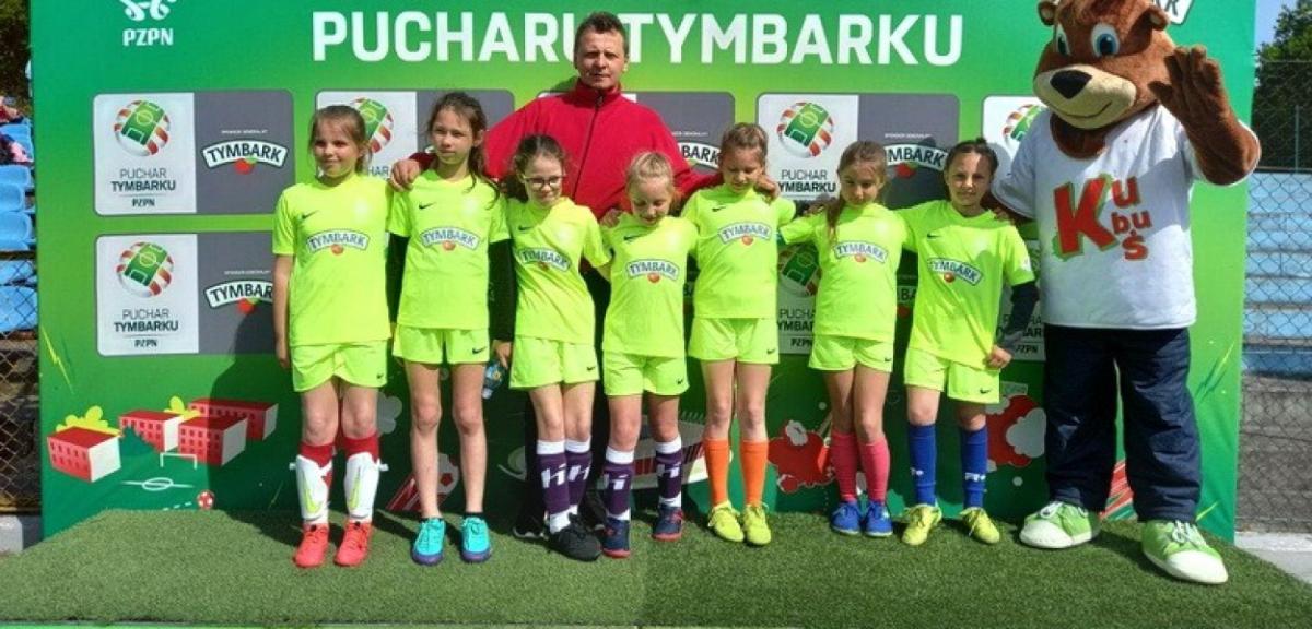 Z podwórka na stadion: Diamond Pisz na podium