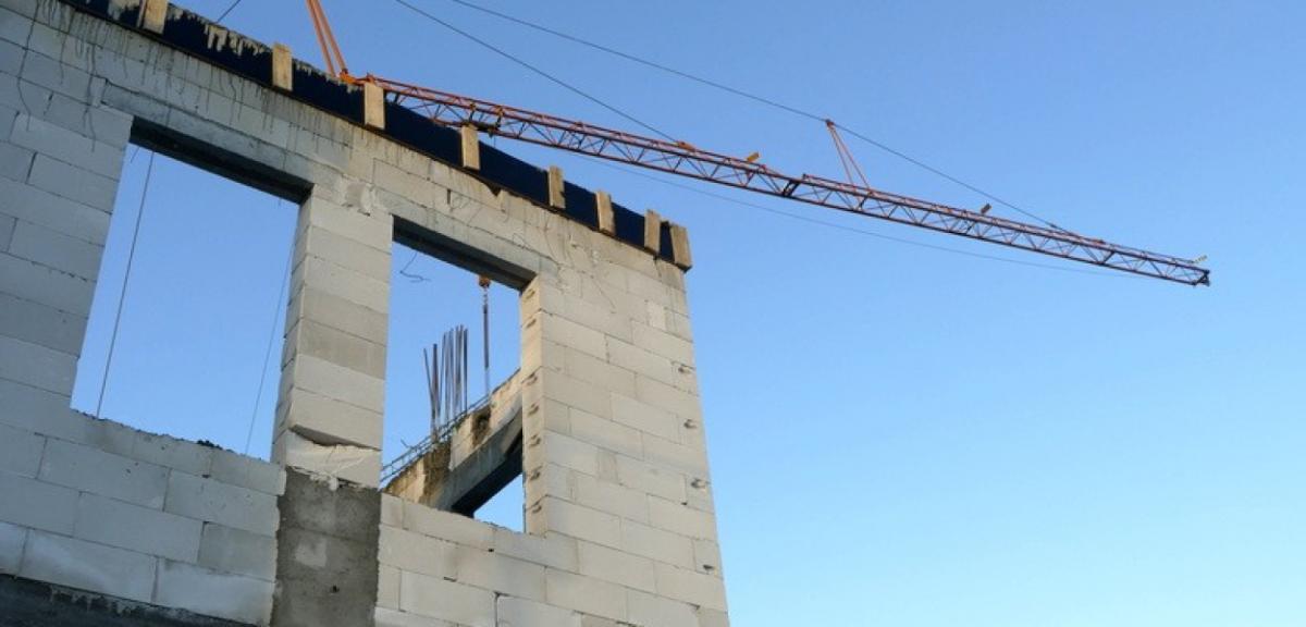 Budowa PDK wznowiona poza strefą, w której zawalił się strop