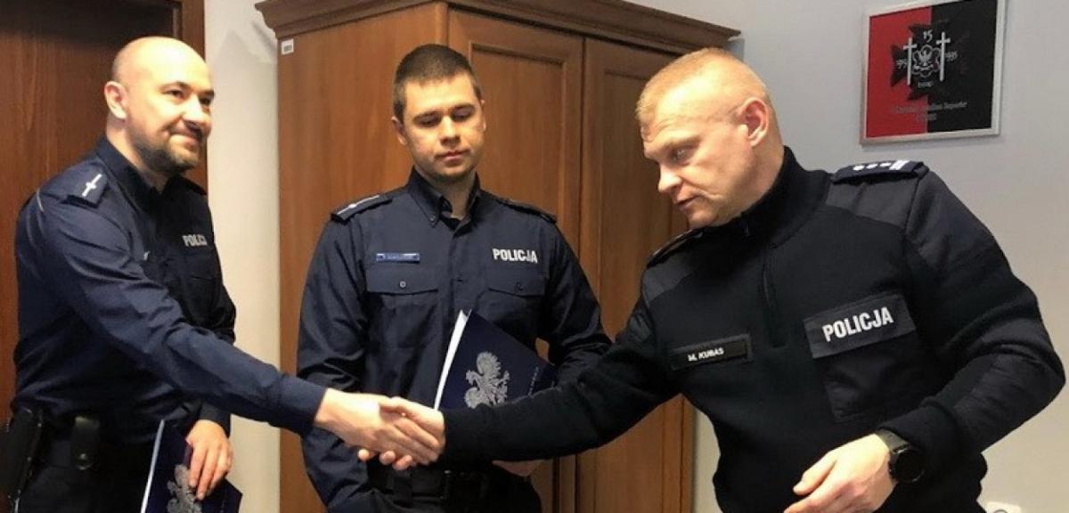 Policjanci-krwiodawcy wyróżnieni przez komendanta