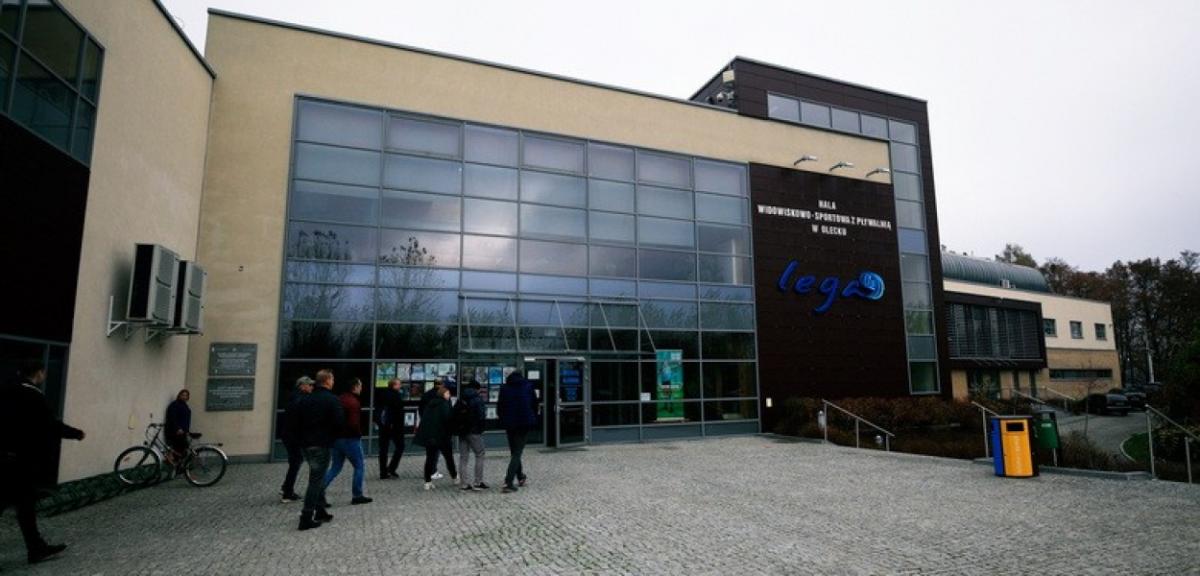 Zespół doradczy odwiedził halę widowiskowo - sportową w Olecku