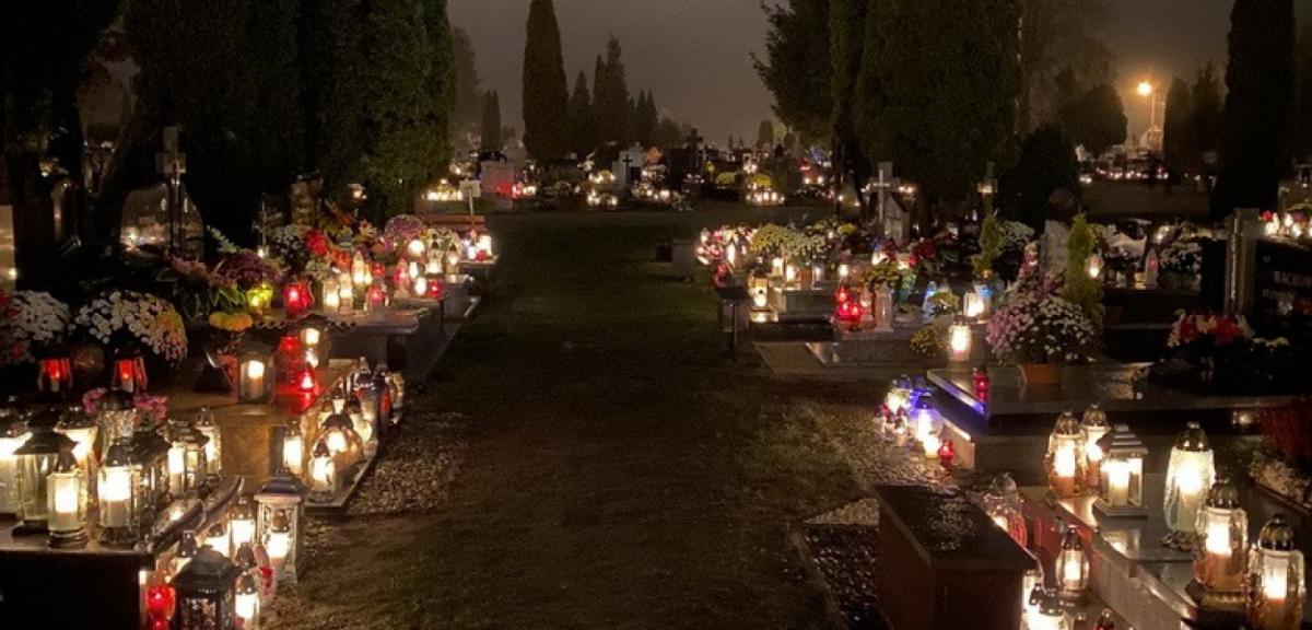 Wieczorny spacer w atmosferze nostalgii i wspomnień