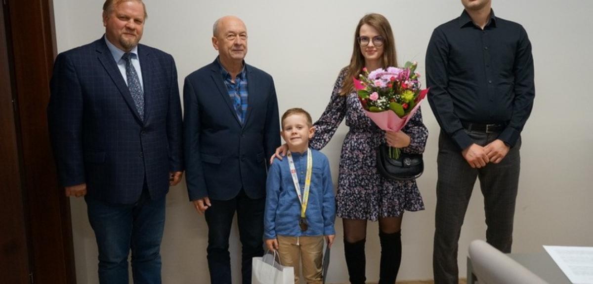 Szachista i stypendystka