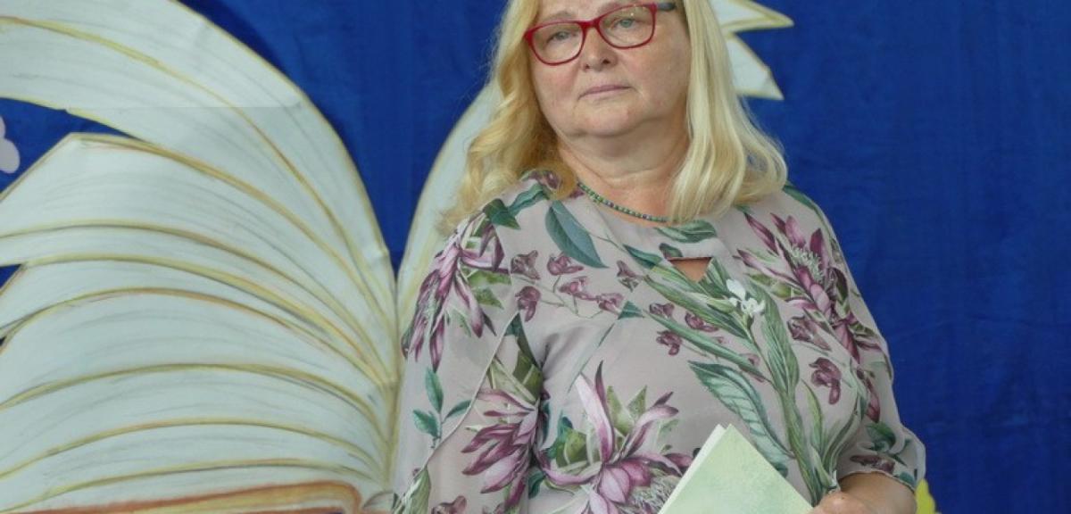 Dwójka pożegnała dyrektor Krystynę Kamkę