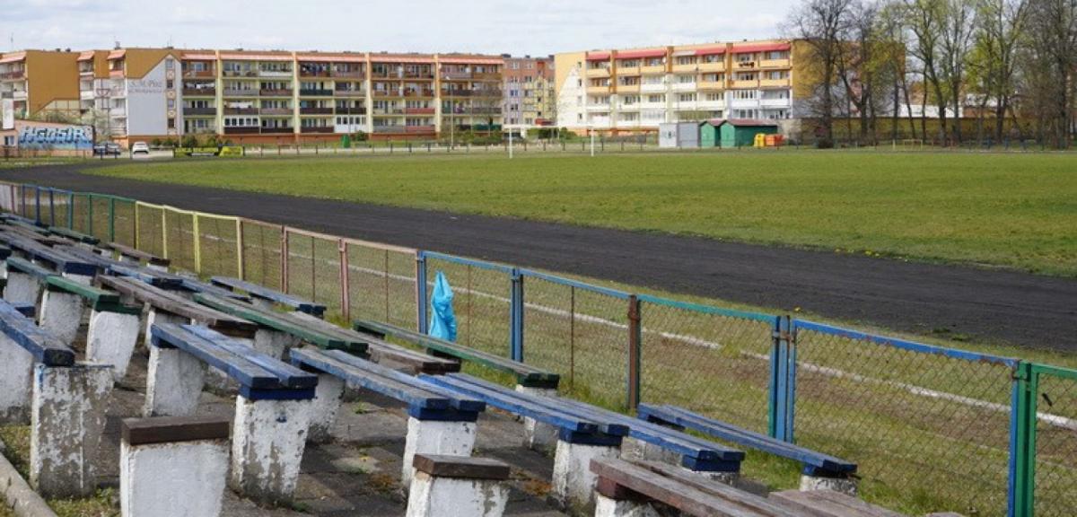 Piski stadion długo czekał na remont. Modernizacja obiektu coraz bliższa