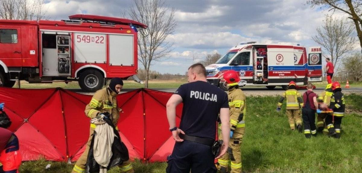 Motocyklista wypadł z drogi. Konieczny transport do szpitala