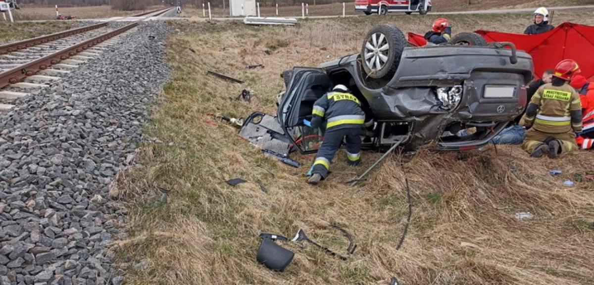 Tragiczny wypadek na niestrzeżonym przejeździe