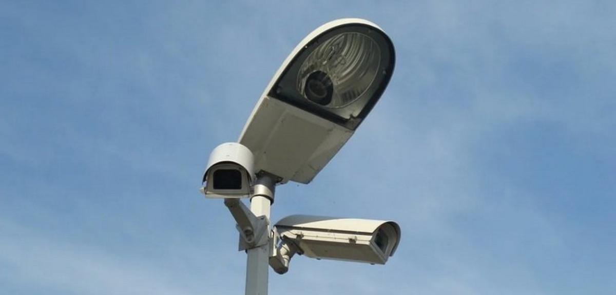 Więcej miejsc pod obserwacją. Pisz rozbudowuje monitoring miejski