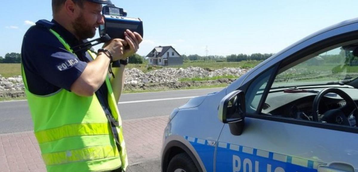 Jechał przez Drygały mając na liczniku 135 km/h. Stracił prawo jazdy