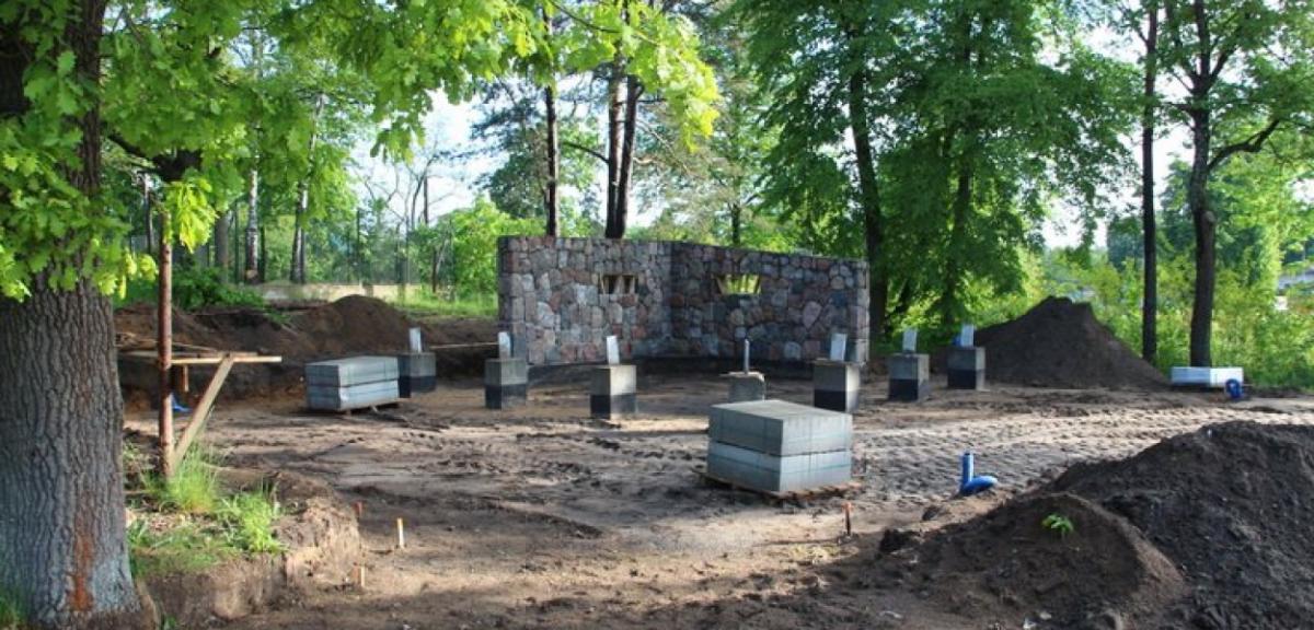 Ruciane-Nida: Trwa budowa Miejsca Obsługi Rowerzystów