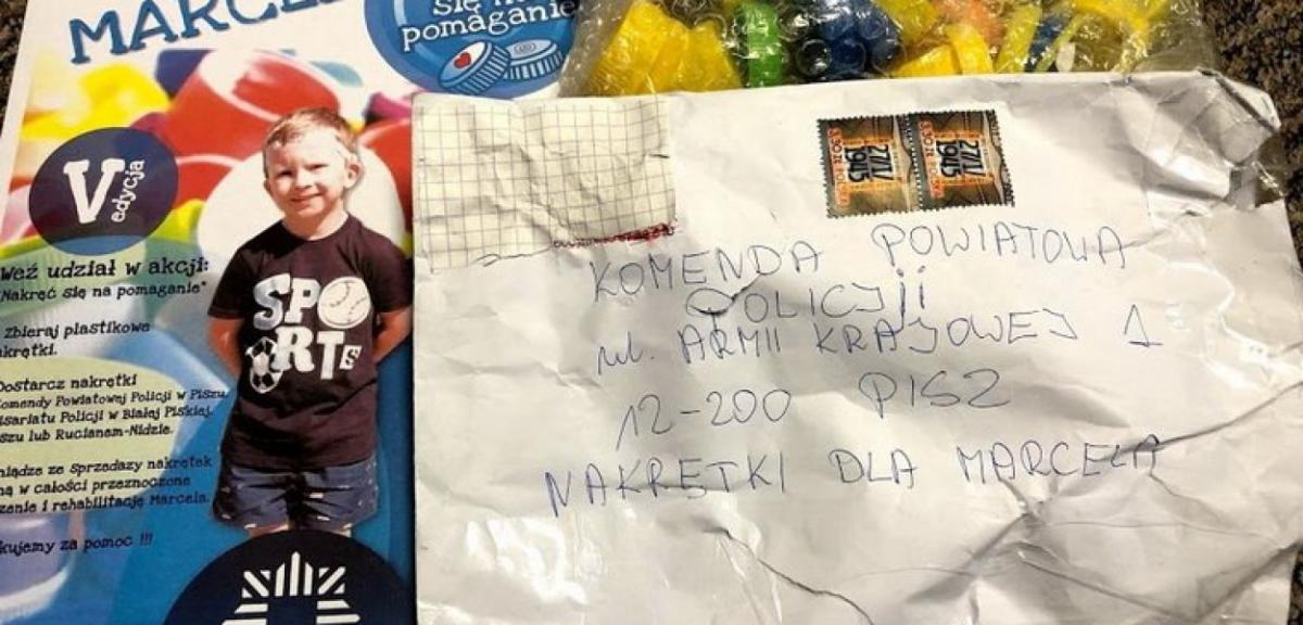 Nakrętki w kopercie - drobny gest, wielkie serce