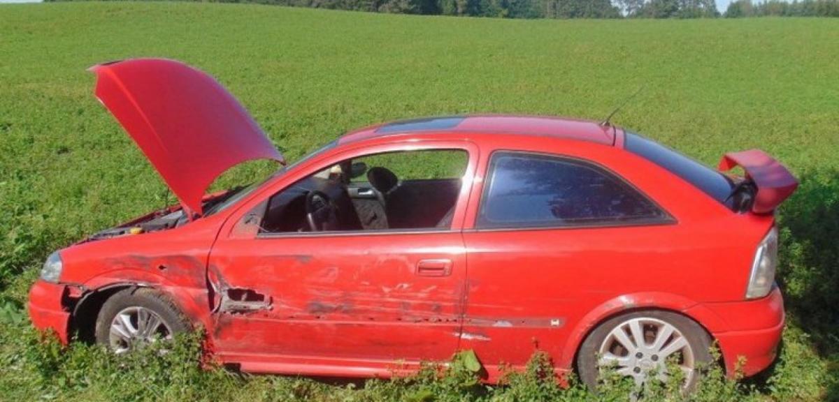 Zderzenie osobówki z samochodem ciężarowym w okolicach Kotła Dużego