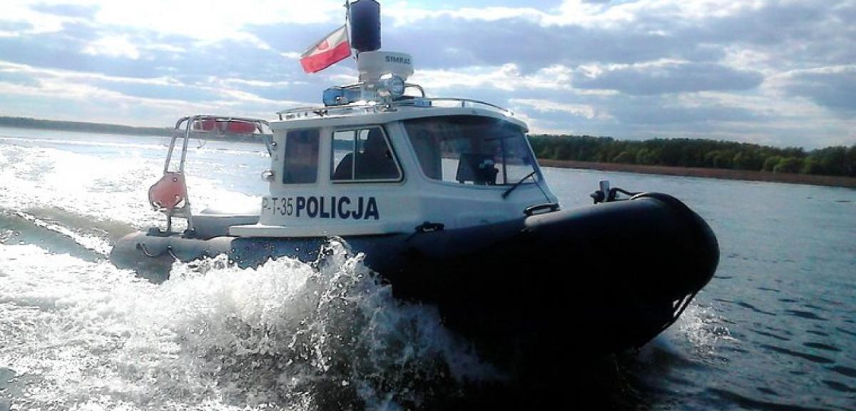 Nietrzeźwy sternik uderzył policjanta. Usłyszał zarzuty