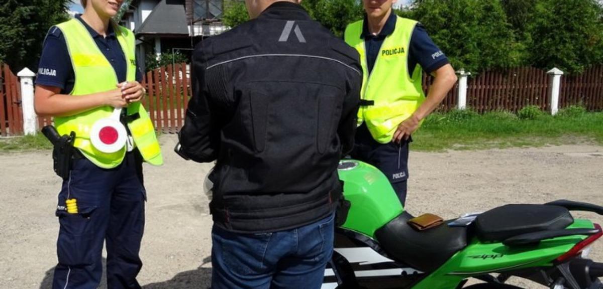 Motocyklista bez uprawnień do kierowania i na promilach