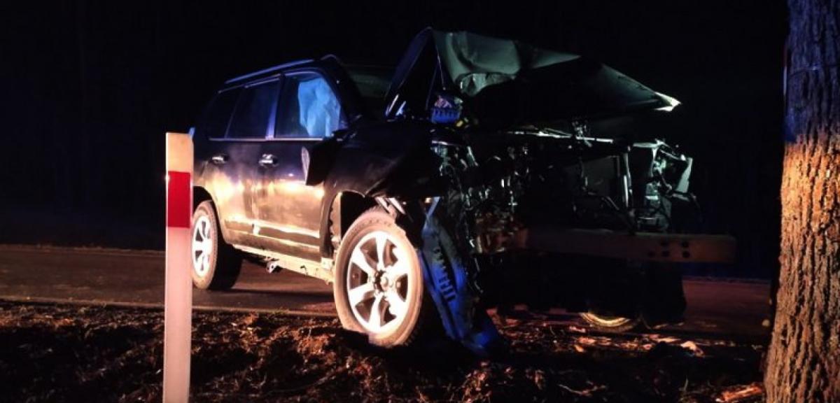 Groźny wypadek na DK 16. Kierowca bez obrażeń