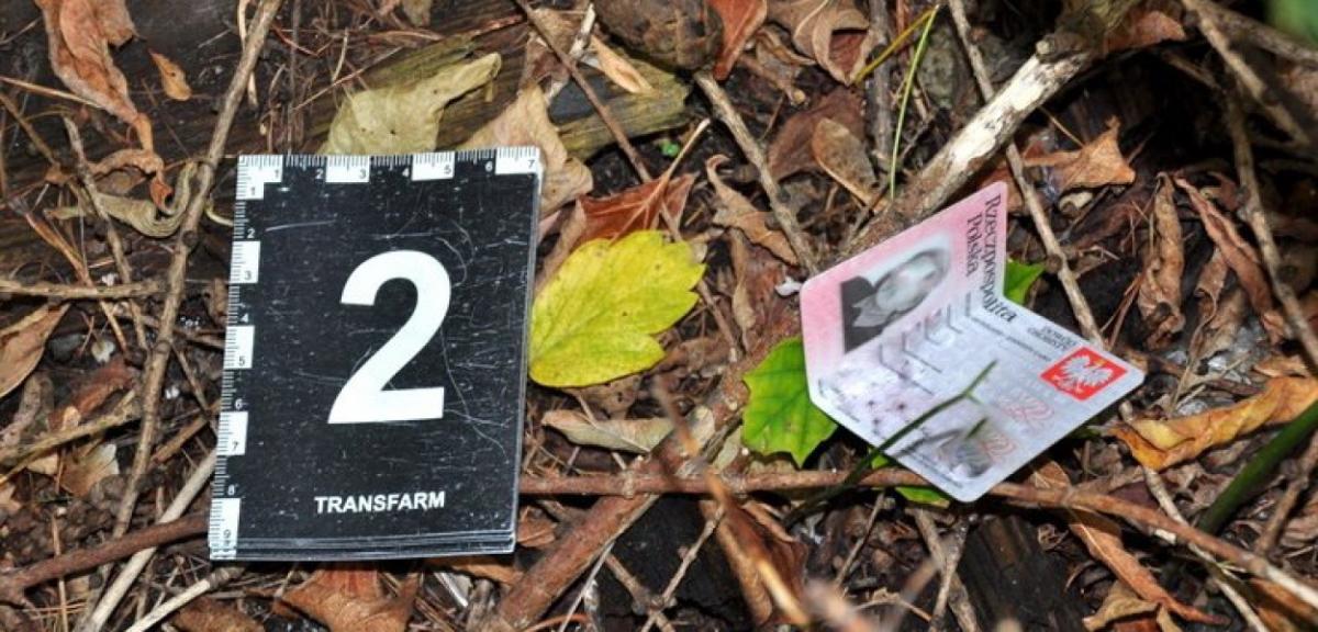 84-latka popchnięta i okradziona przez nastolatków