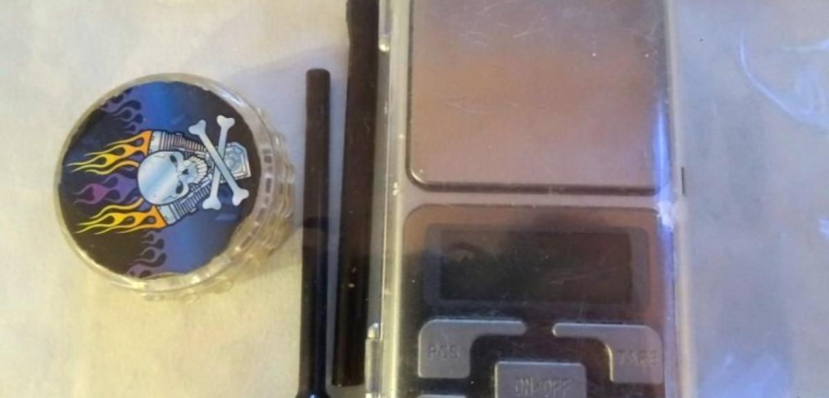 Poszukiwany za kradzież, zatrzymany z narkotykami