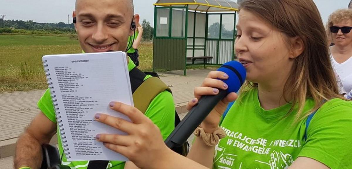 Ze śpiewem na ustach wyruszyli do Maryi