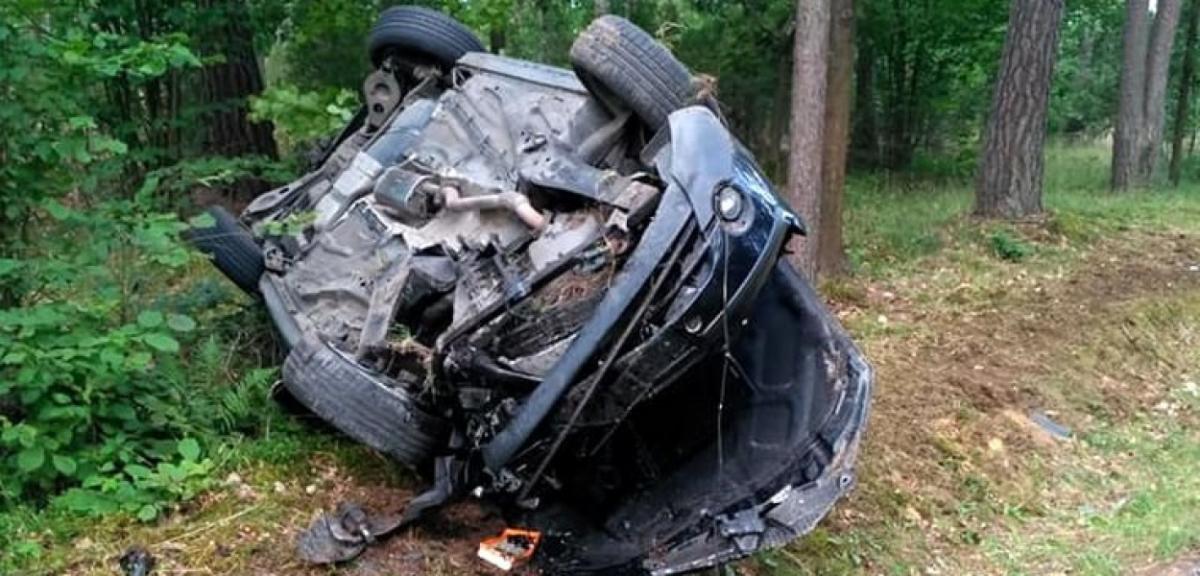 Wypadek na trasie Orzysz-Ełk. Kierowca przetransportowany do szpitala